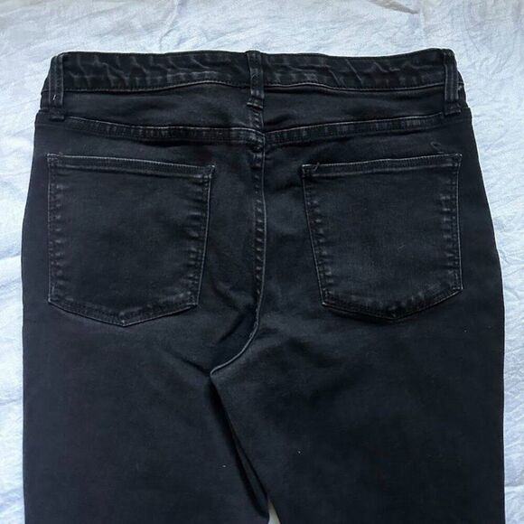 Universal Thread Black Mid-Rise Distressed Skinny Jeans Frayed Hem Size 8 / 29 R - Picture 12 of 13